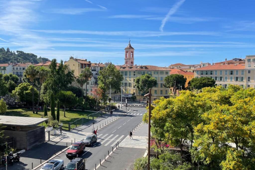 Spacious 3 Bedroom Flat Center - Magnificent View-parking Nice