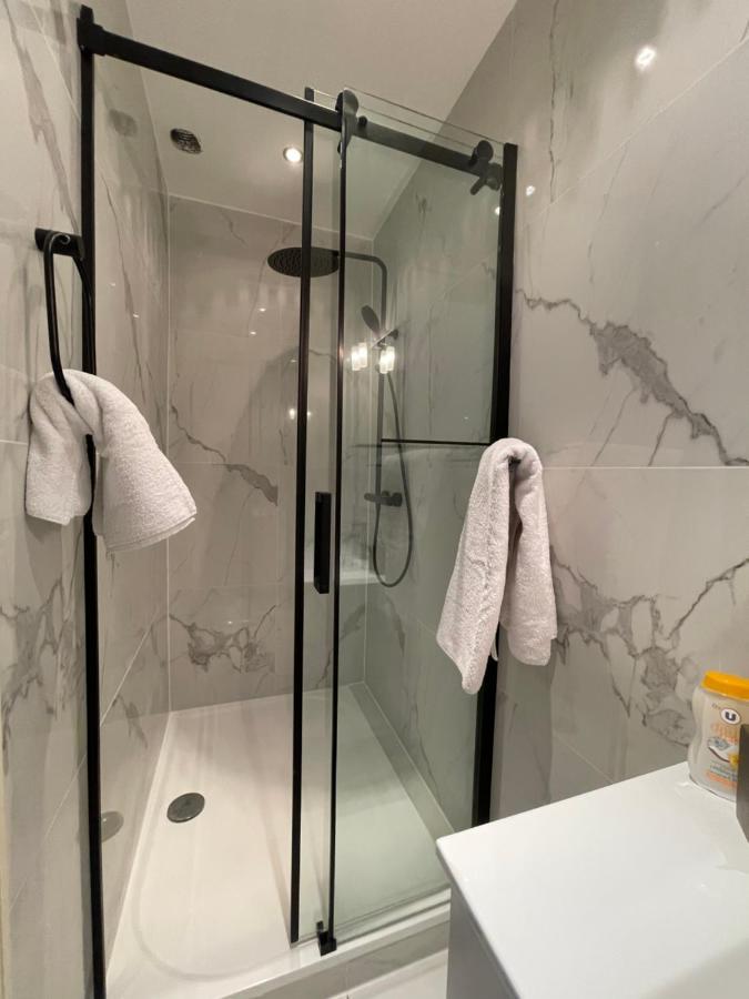 Apartment Spacious 3 Bedroom Flat Center - Magnificent View-parking *