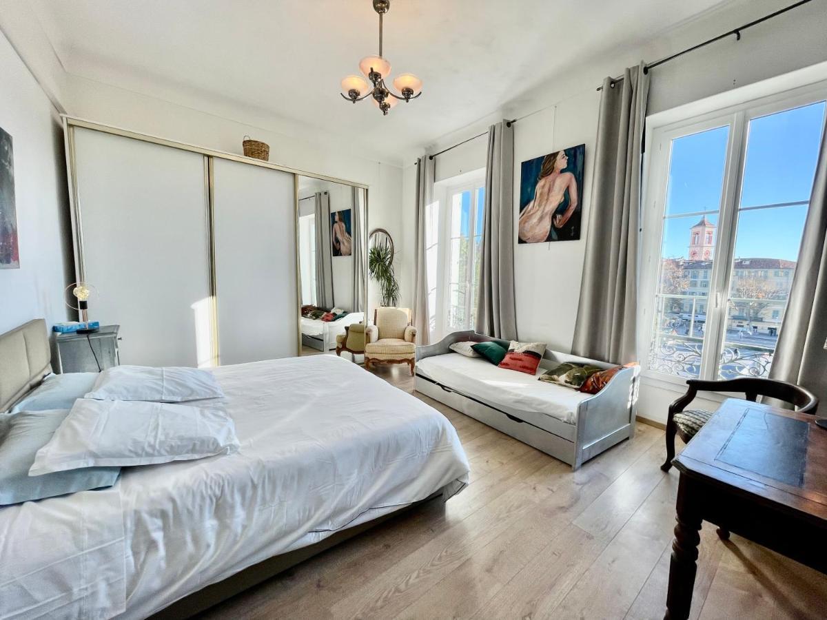 Spacious 3 Bedroom Flat Center - Magnificent View-parking Apartment *